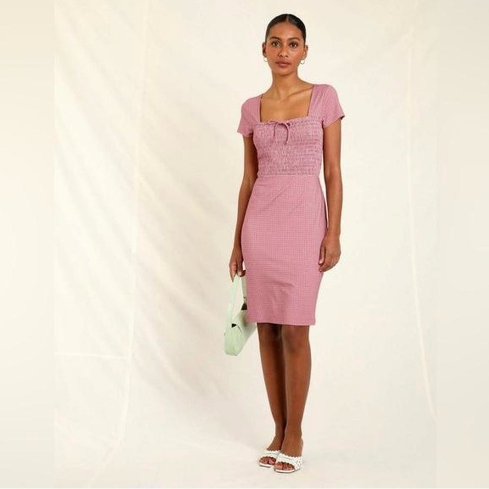 Pink Rouje Short Sleeve Dress
